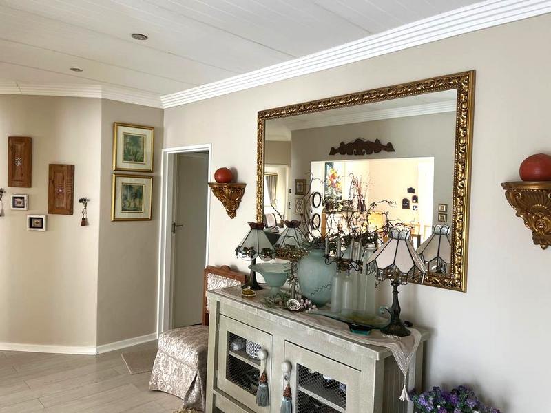 4 Bedroom Property for Sale in Hartenbos Central Western Cape